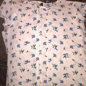 Hummingbird blouse with cap sleeves